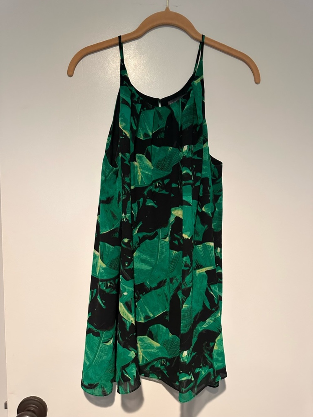 Vince Camuto Green and Black Abstract Keyhole Blouse, L, NWOT